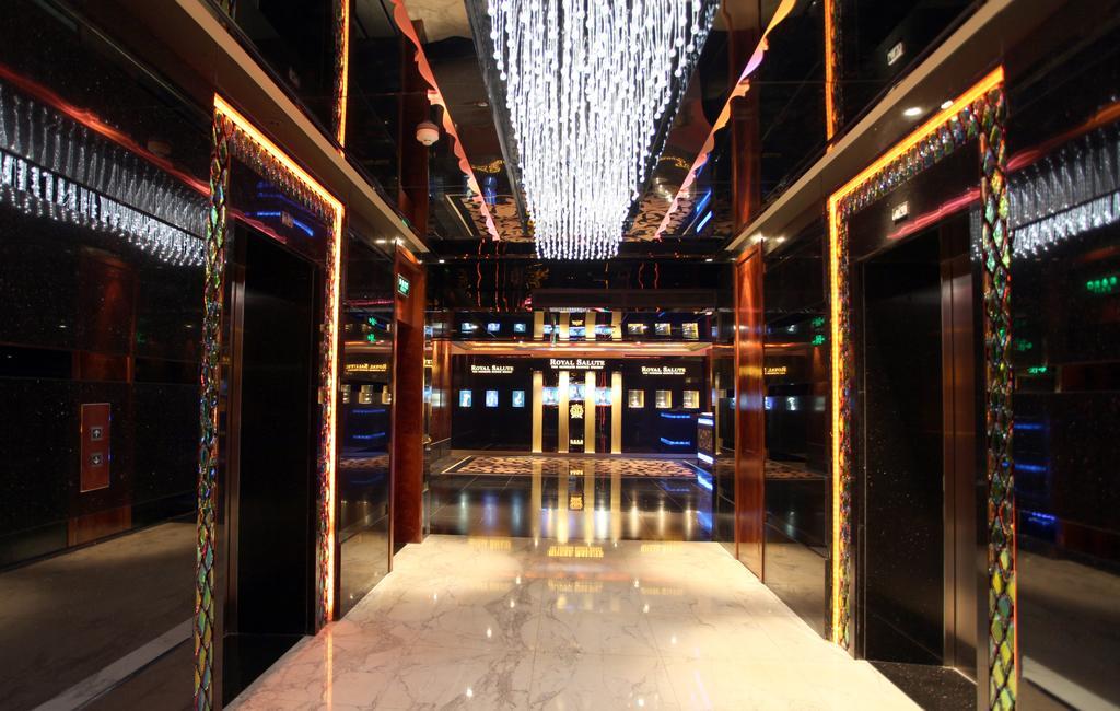 Mandarin Hotel Guangzhou Bagian luar foto