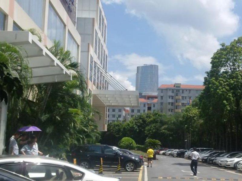 Mandarin Hotel Guangzhou Bagian luar foto