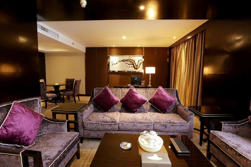 Mandarin Hotel Guangzhou Bagian luar foto