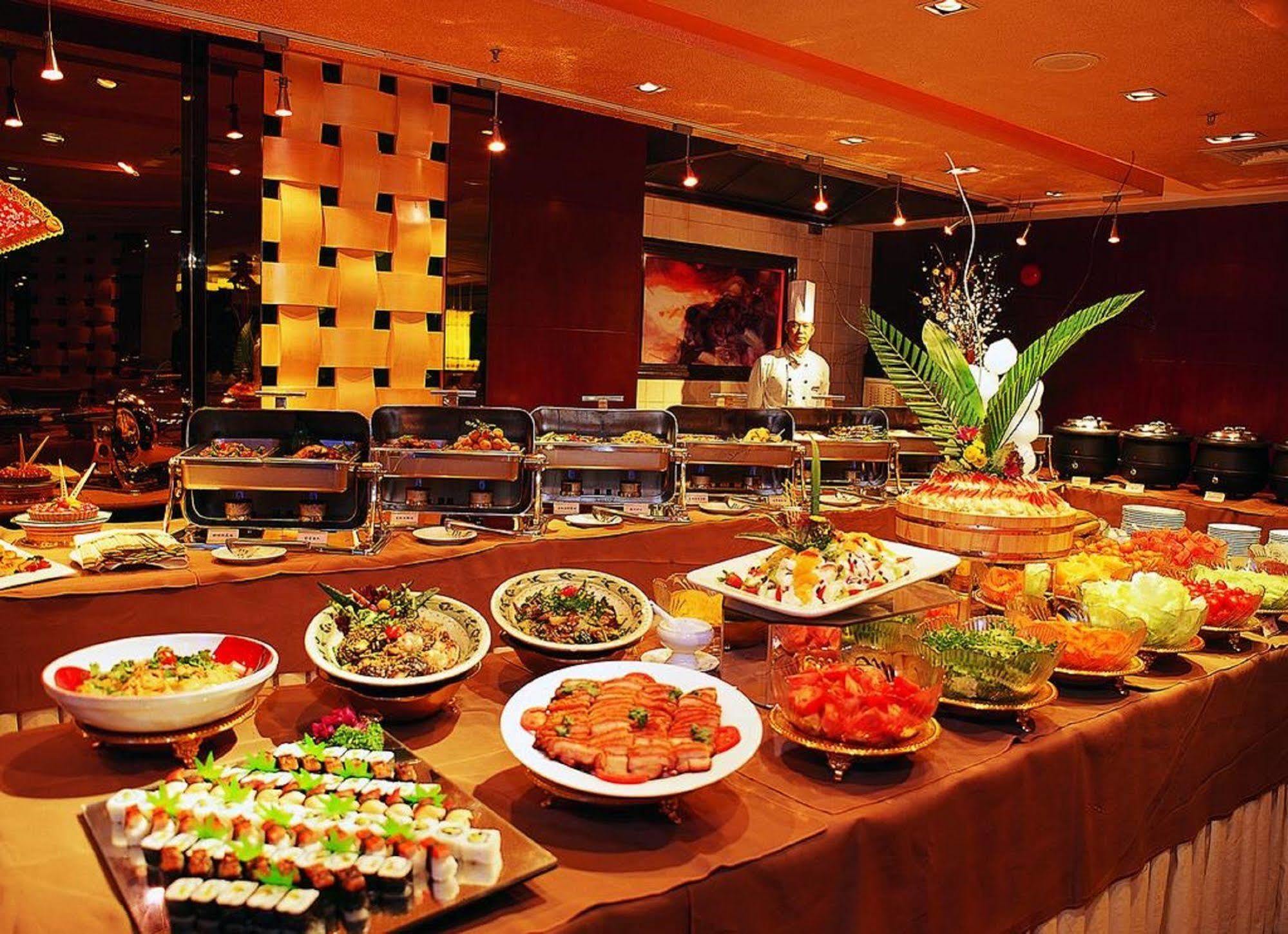 Mandarin Hotel Guangzhou Bagian luar foto