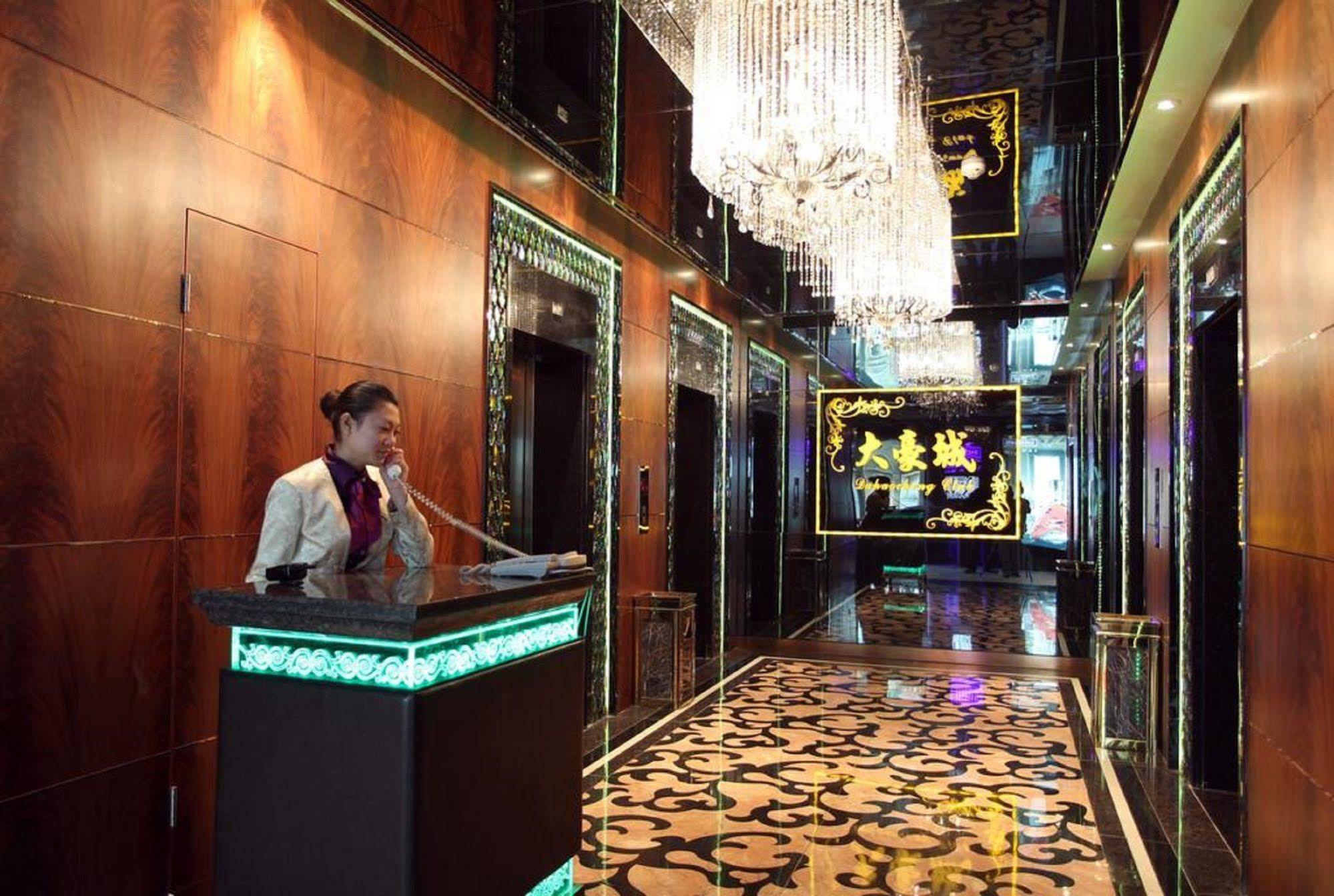 Mandarin Hotel Guangzhou Bagian luar foto